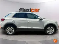 Usado VW T-Roc Life 150 CV (110 kW) 2023 Gris SUV
