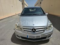 Usado Mercedes B200 140 CV (102 kW) 2005 Gris / plata Monovolumen
