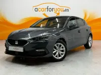 Usado Seat Leon Style 116 CV (85 kW) 2021 Gris / plata Berlina