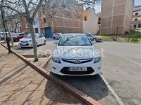 Usado Hyundai i30 Comfort 90 CV (66 kW) 2011 Blanco Berlina