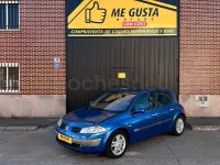 Usado Renault Mégane II Dynamique 120 CV (88 kW) 2002 Azul Berlina