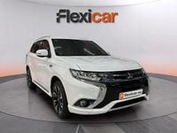 Usado Mitsubishi Outlander P-HEV 203 CV (149 kW) 2017 Blanco SUV