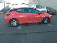 Usado Opel Astra Business 110 CV (80 kW) 2016 Rojo Berlina
