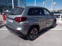 Usado Suzuki Vitara GLX 129 CV (94 kW) 2023 Gris / plata SUV