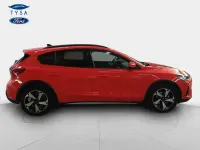 Usado Ford Focus Active 155 CV (114 kW) 2024 Rojo Utilitario