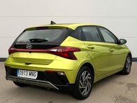 Usado Hyundai i20 100 CV (73 kW) 2024 Verde Utilitario
