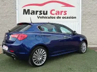 Usado Alfa Romeo Giulietta Edizione Speciale 150 CV (110 kW) 2015 Azul Utilitario