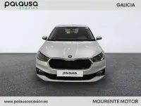 Usado Skoda Fabia Selection 95 CV (69 kW) 2025 Gris / plata Utilitario