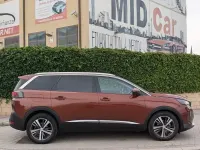 Usado Peugeot 5008 GT 180 CV (132 kW) 2021 Marrón SUV