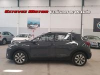 Usado Kia Stonic 100 CV (73 kW) 2023 Gris / plata SUV
