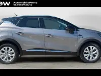 Usado Renault Captur Zen 90 CV (66 kW) 2022 Gris / plata SUV