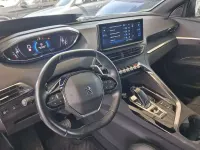 Usado Peugeot 3008 Allure 131 CV (96 kW) 2023 Gris SUV