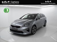 Usado Kia Ceed 136 CV (100 kW) 2022 Gris / plata Utilitario