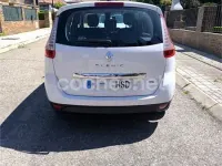 Usado Renault Scénic III Dynamique 130 CV (95 kW) 2013 Blanco Monovolumen