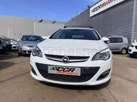 Usado Opel Astra Excellence 140 CV (102 kW) 2013 Blanco Berlina