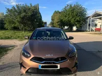 Usado Kia Ceed 120 CV (88 kW) 2023 Marrón Utilitario