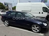 Usado Mercedes C240 Elegance 170 CV (125 kW) 2002 Azul Berlina