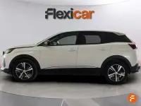 Usado Peugeot 3008 Allure 130 CV (95 kW) 2023 Blanco SUV