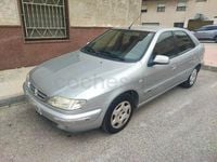 Usado Citroën Xsara Attraction 71 CV (52 kW) 2000 Gris / plata Berlina