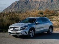 Usado Mercedes GLA200 Urban 136 CV (100 kW) 2017 Gris SUV