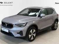 Käytetty Volvo XC40 Core 163 HP (119 kW) 2025 Harmaa Katumaasturi