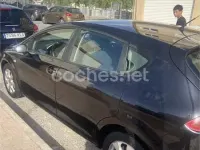 Usado Seat Leon Reference 105 CV (77 kW) 2008 Negro Utilitario