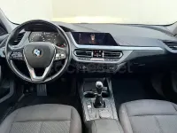 Begagnad BMW 118 Executive 140 HK (102 kW) 2020 Grå Halvkombi
