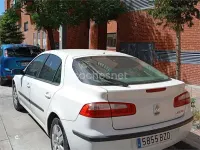 Usado Renault Laguna II Authentique 110 CV (80 kW) 2002 Blanco Berlina
