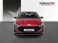 Usado Hyundai i20 101 CV (74 kW) 2025 Rojo Utilitario