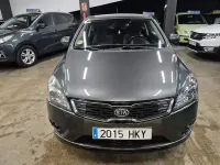 Usado Kia ProCeed Plus 90 CV (66 kW) 2012 Marrón Utilitario