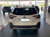 Usado Subaru Outback Active 169 CV (124 kW) 2025 Blanco Familiar