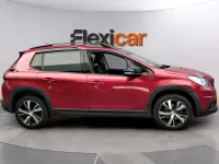 Usado Peugeot 2008 GT-line 131 CV (96 kW) 2018 Rojo SUV