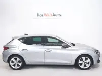 Usado Seat Leon FR 130 CV (95 kW) 2023 Gris plata