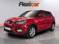 Usado Ssangyong (KGM) Tivoli Limited 129 CV (94 kW) 2017 Rojo SUV