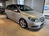 Begagnad Mercedes B180 109 HK (80 kW) 2014 Grå Minibuss