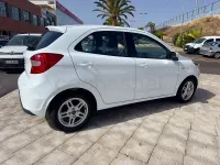 Usado Ford Ka Plus 85 CV (62 kW) 2017 Blanco Utilitario
