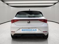 Usado Seat Leon Style 115 CV (84 kW) 2021 Blanco Utilitario