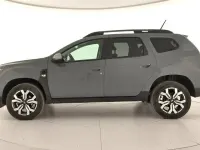 Usado Dacia Duster Journey 131 CV (96 kW) 2024 Gris SUV