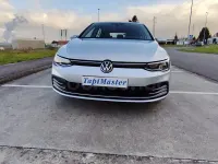 Usado VW Golf VIII Life 115 CV (84 kW) 2022 Gris / plata Berlina