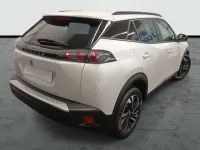 Usado Peugeot 2008 Allure 101 CV (74 kW) 2023 Blanco SUV