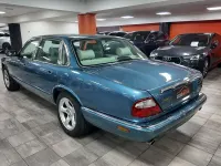 Usado Jaguar XJ Sovereign 290 CV (213 kW) 2000 Verde Berlina