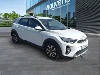 Usado Kia Stonic 101 CV (74 kW) 2023 Blanco SUV