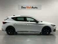 Usado Seat Leon FR 204 CV (150 kW) 2025 Blanco Utilitario