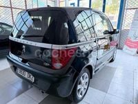 Usado Peugeot 1007 90 CV (66 kW) 2005 Negro Monovolumen