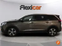 Usado Peugeot 5008 Allure 130 CV (95 kW) 2020 Verde SUV