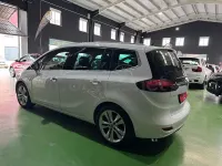 Usado Opel Zafira Tourer Excellence 130 CV (95 kW) 2012 Blanco Monovolumen
