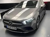 Usado Mercedes A180 109 CV (80 kW) 2019 Gris / plata Berlina