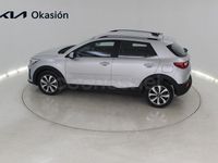 Usado Kia Stonic 84 CV (61 kW) 2022 Gris / plata SUV