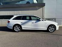 Usado Audi A4 S-Line 150 CV (110 kW) 2015 Blanco Familiar