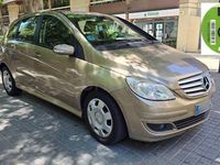 Usado Mercedes B200 136 CV (100 kW) 2006 Amarillo Monovolumen